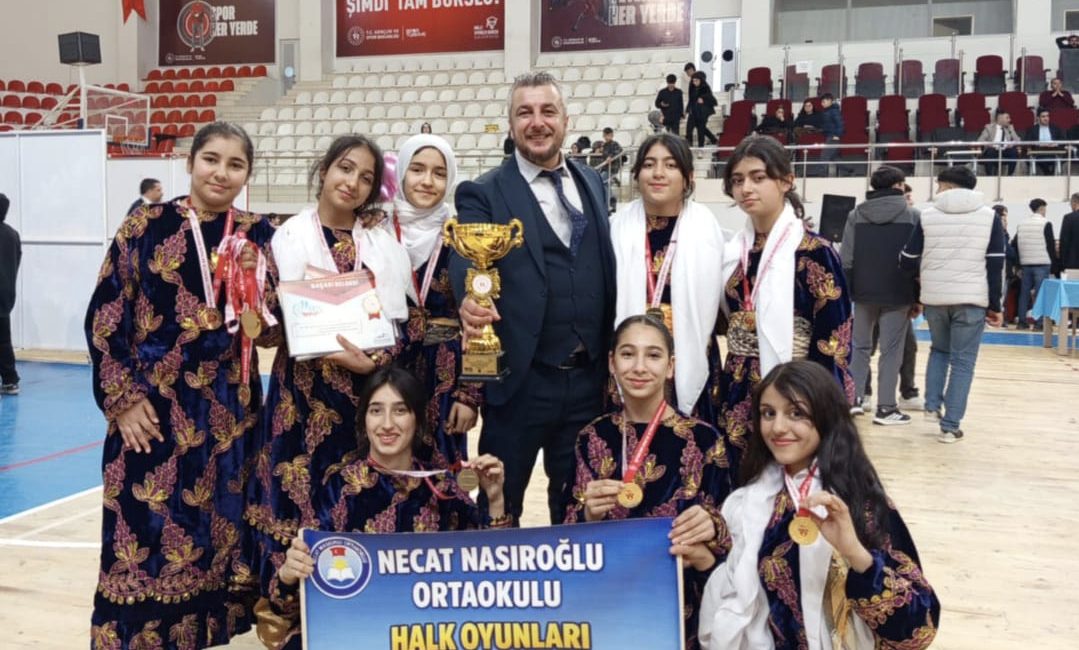 NECAT NASIROĞLU ORTAOKULU YILDIZLAR KATEGORİSİNDE İL ŞAMPİYONU OLDU