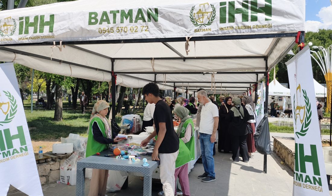 Batman'da faaliyet gösteren İnsani Hak ve Hürriyetleri (İHH) İnsani Yardım