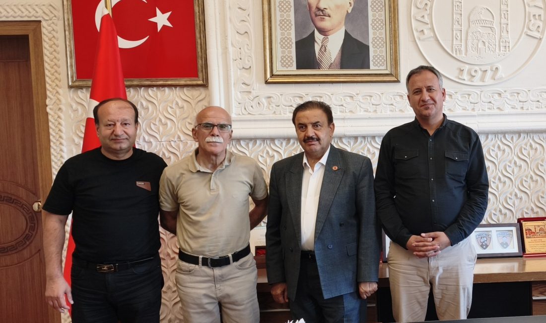 Gazetemiz İmtiyaz Sahibi Savaş ÖZALP, Hasankeyf Muhabirimiz Bahattin AKKUŞ ve
