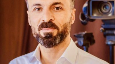 Diyarbakır’ın sessiz bir ilçesinde yaşayan dostum Muhammed; okulunu bitirmiş ancak