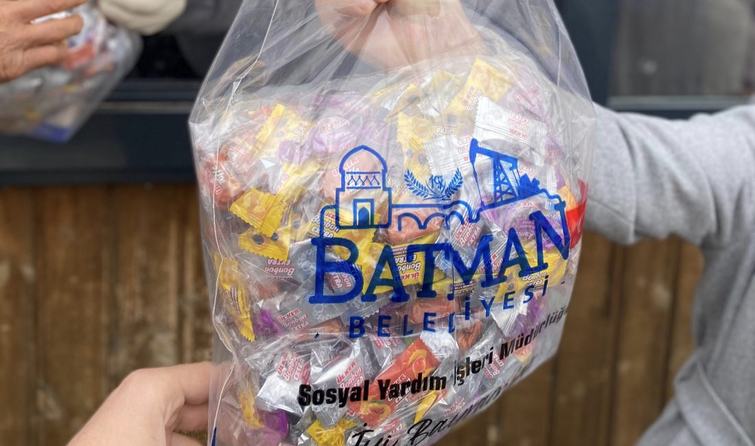 Batman Belediyesi, sosyal destek çalışmaları kapsamında ihtiyaç sahibi vatandaşların bayram