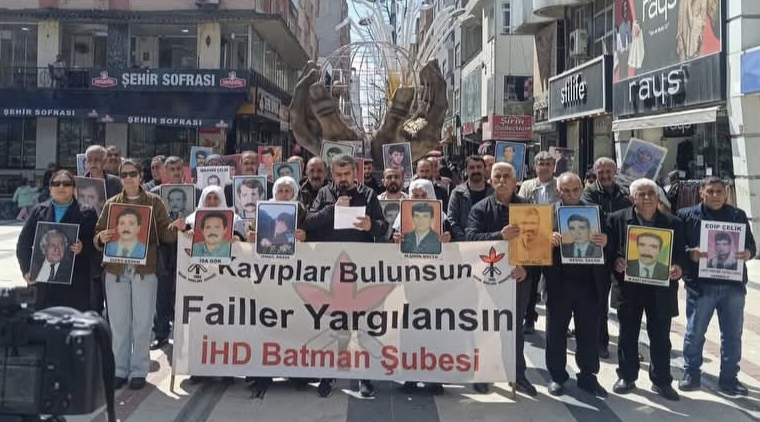 Batman’da kayıp yakınları ve ilgili şube, “Kayıplar Bulunsun, Failler Yargılansın”