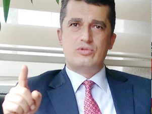 Demokrasi ve Eğitim Etütleri Stratejik Araştırma Merkezi (DESAM) Yönetim Kurulu