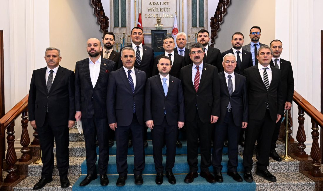 AK Parti Batman İl Başkanı Hüseyin ŞANSİ, Milletvekili Ferhat NASIROĞLU,