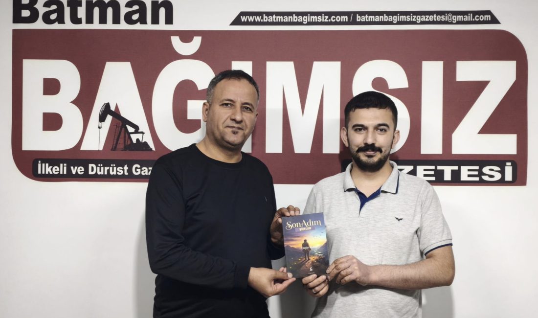 Şair ve yazar Engin KARTAL gazetemizi ziyaret ederek yayın faaliyetleri