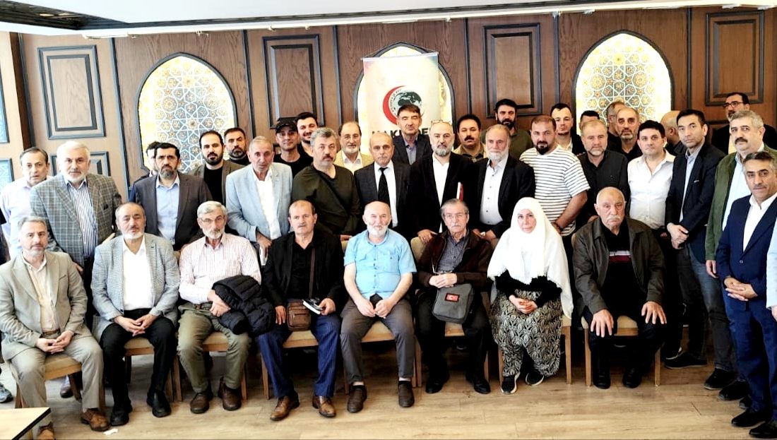 Hak ve Kardeşlik Hareketi tarafından İstanbul’un Ümraniye ilçesinde kahvaltılı istişare