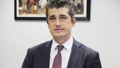 Demokrasi ve Eğitim Etütleri Stratejik Araştırma Merkezi (DESAM) Başkanı Gürkan