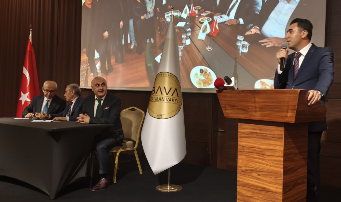 Batman Vakfı'nın tanıtım programında konuşan Tunceli Valisi Şefik AYGÖL, vakfın