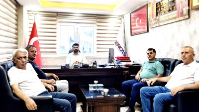 Gazetemiz İmtiyaz Sahibi Savaş ÖZALP ve beraberindeki heyet, Çağlayan Lastik